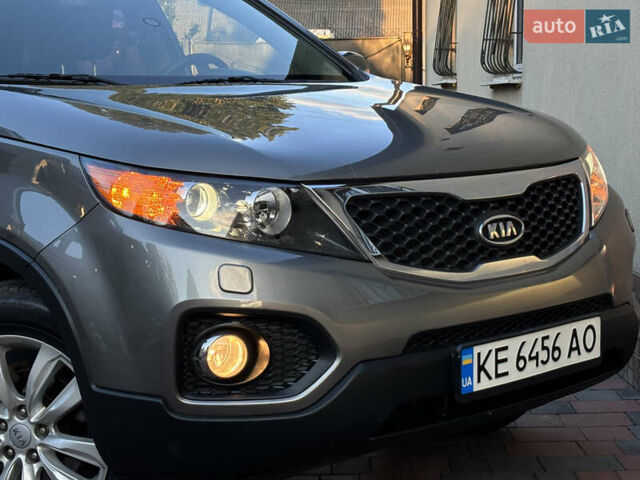 Сірий Кіа Соренто, об'ємом двигуна 2 л та пробігом 150 тис. км за 14700 $, фото 5 на Automoto.ua