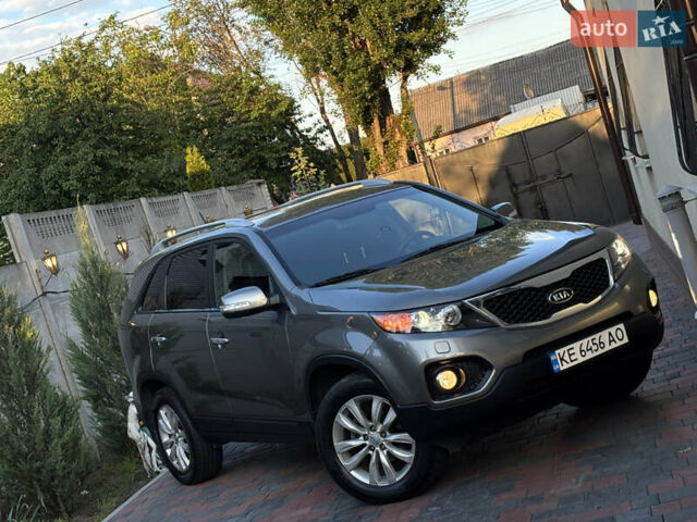 Сірий Кіа Соренто, об'ємом двигуна 2 л та пробігом 150 тис. км за 14700 $, фото 2 на Automoto.ua