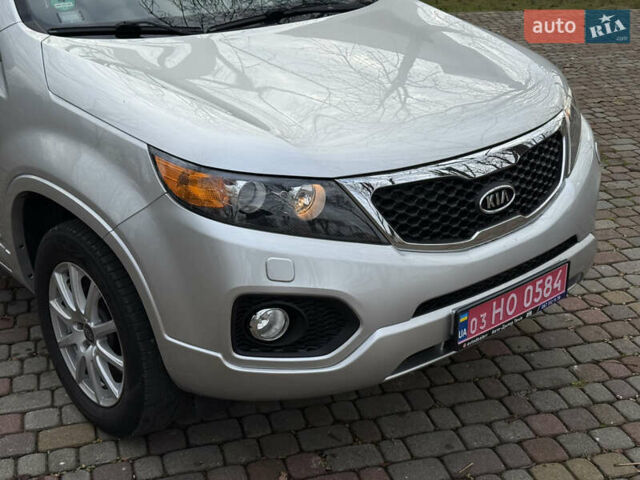 Сірий Кіа Соренто, об'ємом двигуна 2.2 л та пробігом 194 тис. км за 14000 $, фото 15 на Automoto.ua