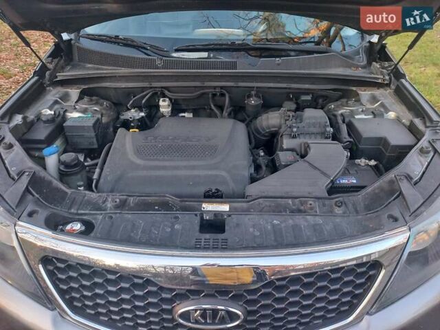 Серый Киа Соренто, объемом двигателя 2.2 л и пробегом 173 тыс. км за 14300 $, фото 9 на Automoto.ua