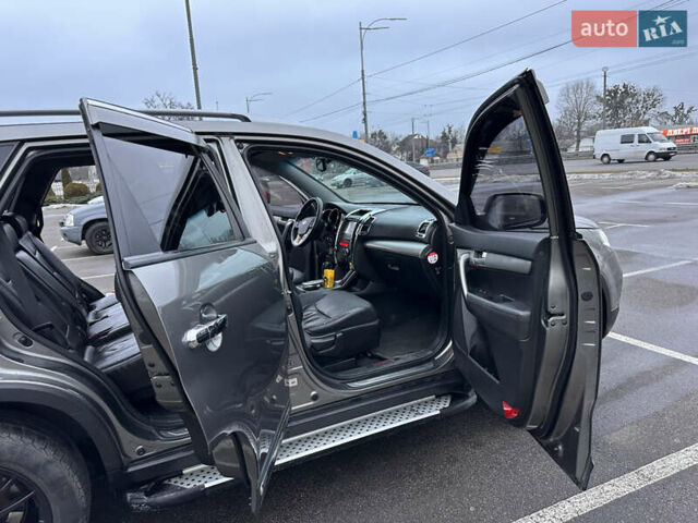 Сірий Кіа Соренто, об'ємом двигуна 2.2 л та пробігом 240 тис. км за 11500 $, фото 20 на Automoto.ua