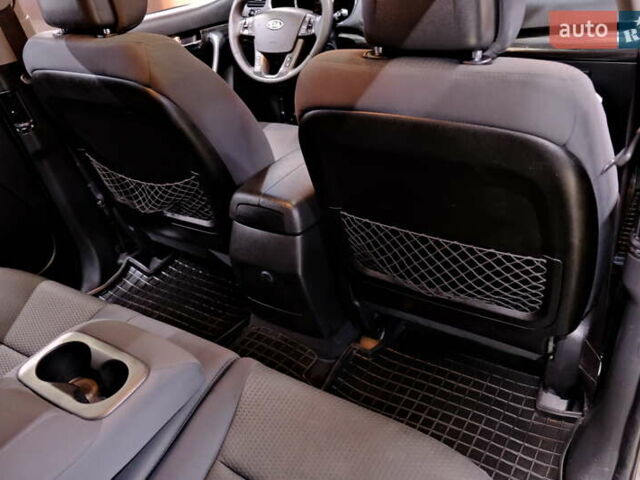 Серый Киа Соренто, объемом двигателя 2.4 л и пробегом 180 тыс. км за 11900 $, фото 37 на Automoto.ua