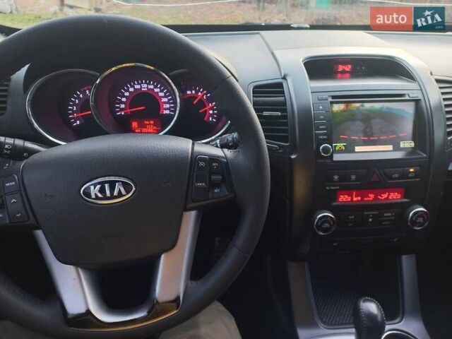 Серый Киа Соренто, объемом двигателя 2.2 л и пробегом 173 тыс. км за 14300 $, фото 10 на Automoto.ua