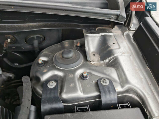 Серый Киа Соренто, объемом двигателя 2.2 л и пробегом 145 тыс. км за 15500 $, фото 13 на Automoto.ua