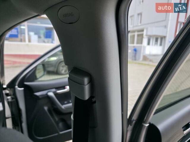 Сірий Кіа Соренто, об'ємом двигуна 2.4 л та пробігом 233 тис. км за 9999 $, фото 52 на Automoto.ua