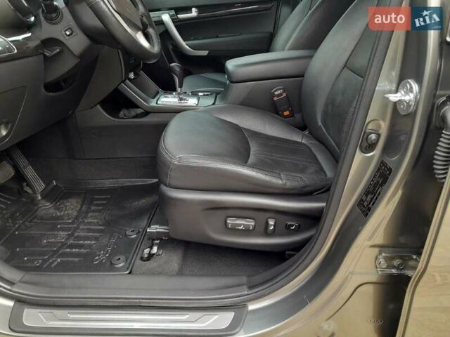 Серый Киа Соренто, объемом двигателя 2 л и пробегом 157 тыс. км за 14500 $, фото 17 на Automoto.ua