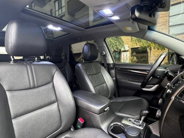 Серый Киа Соренто, объемом двигателя 0 л и пробегом 174 тыс. км за 14000 $, фото 16 на Automoto.ua