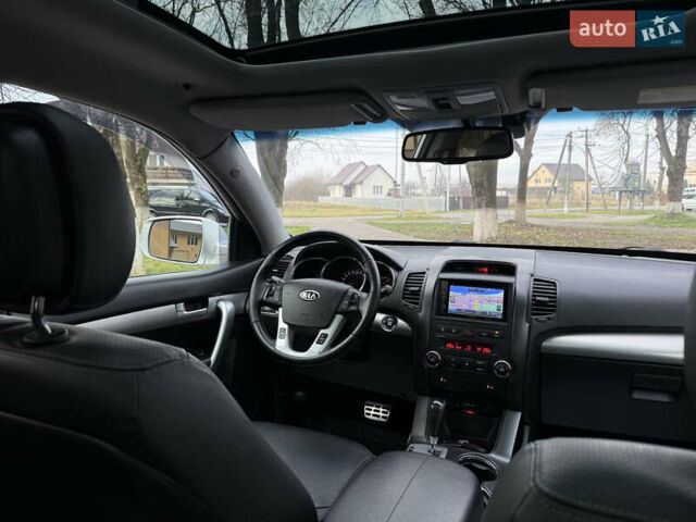 Сірий Кіа Соренто, об'ємом двигуна 2.2 л та пробігом 194 тис. км за 14000 $, фото 36 на Automoto.ua