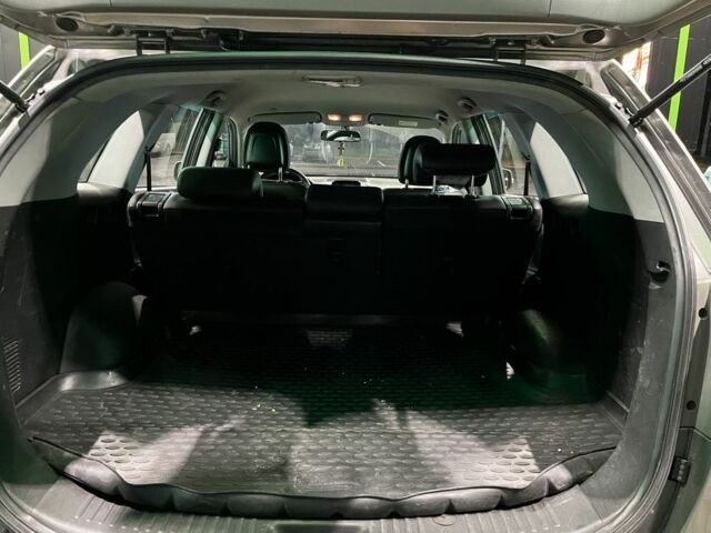 Серый Киа Соренто, объемом двигателя 2.2 л и пробегом 193 тыс. км за 12500 $, фото 12 на Automoto.ua