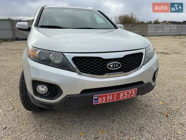 Сірий Кіа Соренто, об'ємом двигуна 0 л та пробігом 212 тис. км за 8200 $, фото 9 на Automoto.ua