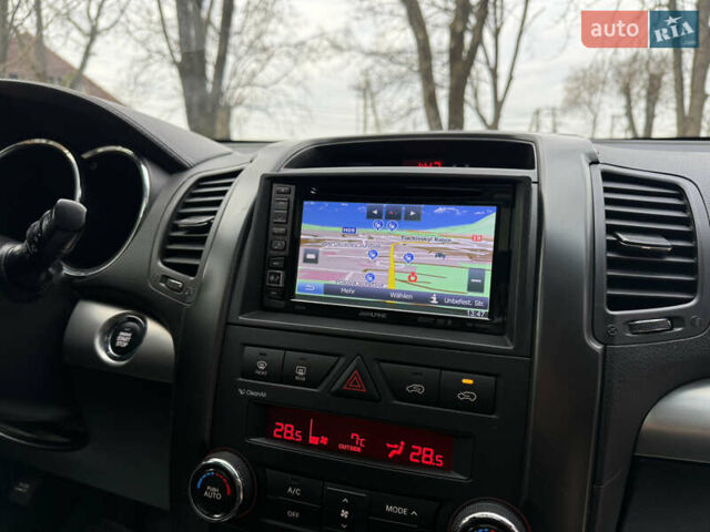 Сірий Кіа Соренто, об'ємом двигуна 2.2 л та пробігом 194 тис. км за 14000 $, фото 44 на Automoto.ua