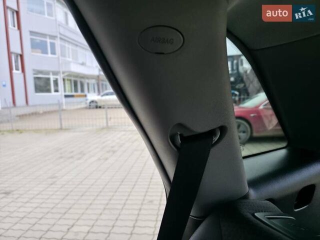 Сірий Кіа Соренто, об'ємом двигуна 2.4 л та пробігом 233 тис. км за 9999 $, фото 55 на Automoto.ua