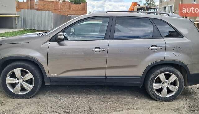Сірий Кіа Соренто, об'ємом двигуна 2.36 л та пробігом 162 тис. км за 11500 $, фото 3 на Automoto.ua