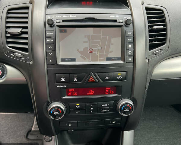 Серый Киа Соренто, объемом двигателя 2.2 л и пробегом 188 тыс. км за 14700 $, фото 19 на Automoto.ua