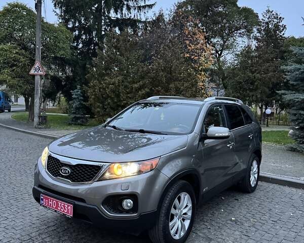 Серый Киа Соренто, объемом двигателя 2.2 л и пробегом 217 тыс. км за 15200 $, фото 2 на Automoto.ua