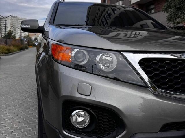 Серый Киа Соренто, объемом двигателя 0 л и пробегом 174 тыс. км за 14000 $, фото 7 на Automoto.ua