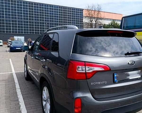 Серый Киа Соренто, объемом двигателя 2.2 л и пробегом 201 тыс. км за 16300 $, фото 2 на Automoto.ua
