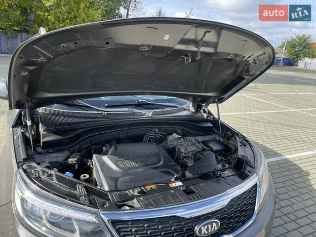 Сірий Кіа Соренто, об'ємом двигуна 2.2 л та пробігом 262 тис. км за 15900 $, фото 29 на Automoto.ua