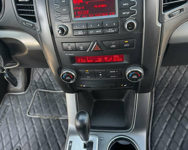 Серый Киа Соренто, объемом двигателя 2.2 л и пробегом 207 тыс. км за 12300 $, фото 27 на Automoto.ua