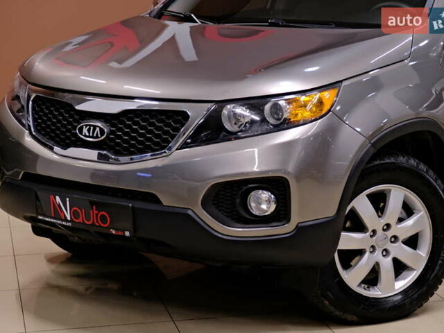 Серый Киа Соренто, объемом двигателя 2.4 л и пробегом 180 тыс. км за 11900 $, фото 10 на Automoto.ua