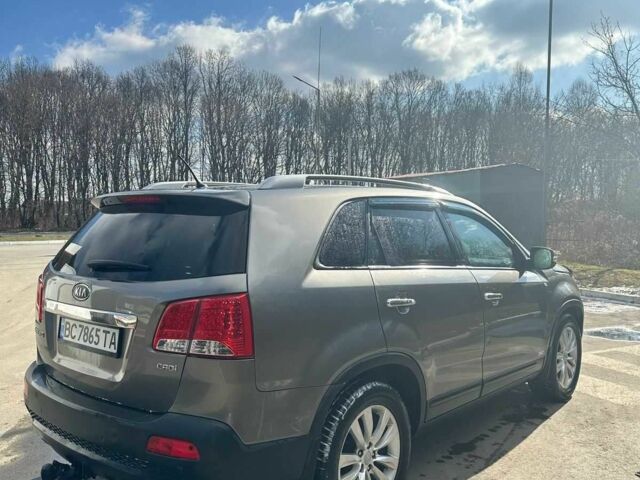 Сірий Кіа Соренто, об'ємом двигуна 2.2 л та пробігом 235 тис. км за 11000 $, фото 5 на Automoto.ua