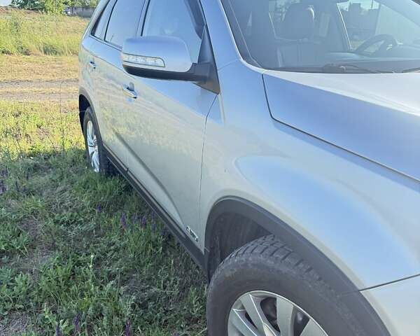Сірий Кіа Соренто, об'ємом двигуна 2.35 л та пробігом 160 тис. км за 15100 $, фото 2 на Automoto.ua