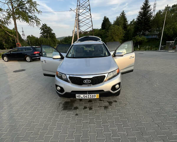 Сірий Кіа Соренто, об'ємом двигуна 2.4 л та пробігом 219 тис. км за 8999 $, фото 12 на Automoto.ua