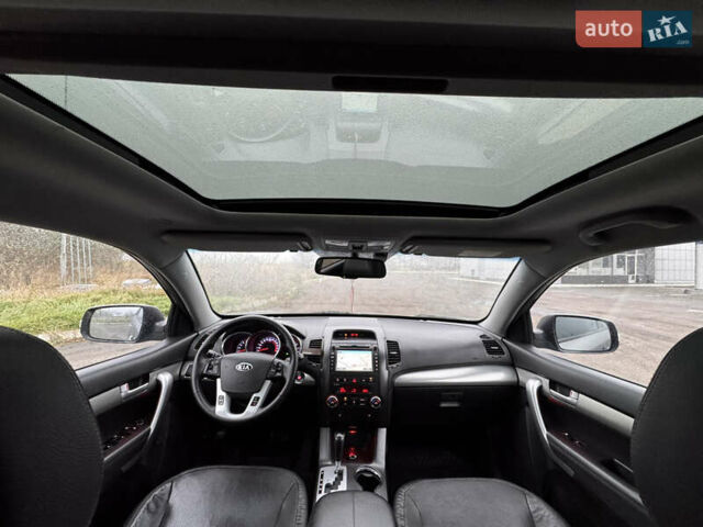 Серый Киа Соренто, объемом двигателя 2 л и пробегом 254 тыс. км за 14400 $, фото 3 на Automoto.ua