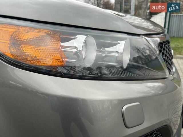 Серый Киа Соренто, объемом двигателя 2.2 л и пробегом 199 тыс. км за 14800 $, фото 39 на Automoto.ua