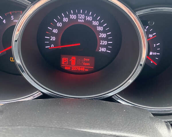 Сірий Кіа Соренто, об'ємом двигуна 2.2 л та пробігом 207 тис. км за 14500 $, фото 15 на Automoto.ua