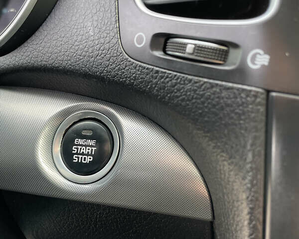 Сірий Кіа Соренто, об'ємом двигуна 2.2 л та пробігом 262 тис. км за 15900 $, фото 16 на Automoto.ua