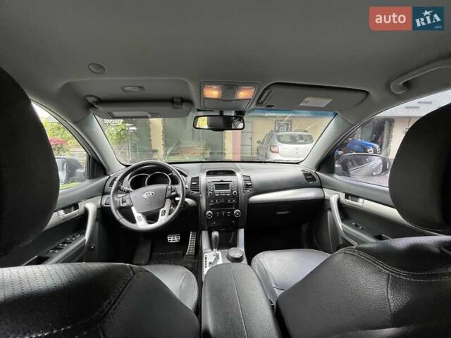 Серый Киа Соренто, объемом двигателя 2.2 л и пробегом 96 тыс. км за 14999 $, фото 7 на Automoto.ua