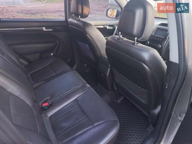 Серый Киа Соренто, объемом двигателя 2.2 л и пробегом 173 тыс. км за 14300 $, фото 7 на Automoto.ua