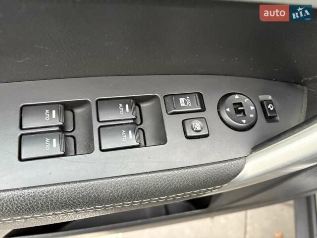 Сірий Кіа Соренто, об'ємом двигуна 2.2 л та пробігом 199 тис. км за 13600 $, фото 14 на Automoto.ua