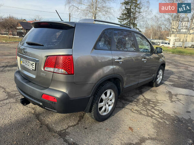 Серый Киа Соренто, объемом двигателя 2.2 л и пробегом 207 тыс. км за 12300 $, фото 8 на Automoto.ua
