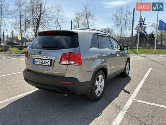 Серый Киа Соренто, объемом двигателя 2.4 л и пробегом 213 тыс. км за 9900 $, фото 5 на Automoto.ua