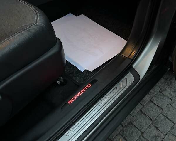 Серый Киа Соренто, объемом двигателя 2.2 л и пробегом 217 тыс. км за 15200 $, фото 41 на Automoto.ua