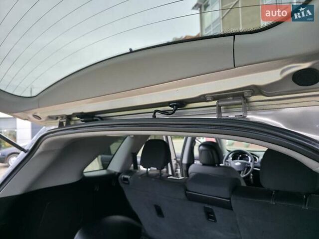 Сірий Кіа Соренто, об'ємом двигуна 2.4 л та пробігом 233 тис. км за 9999 $, фото 32 на Automoto.ua