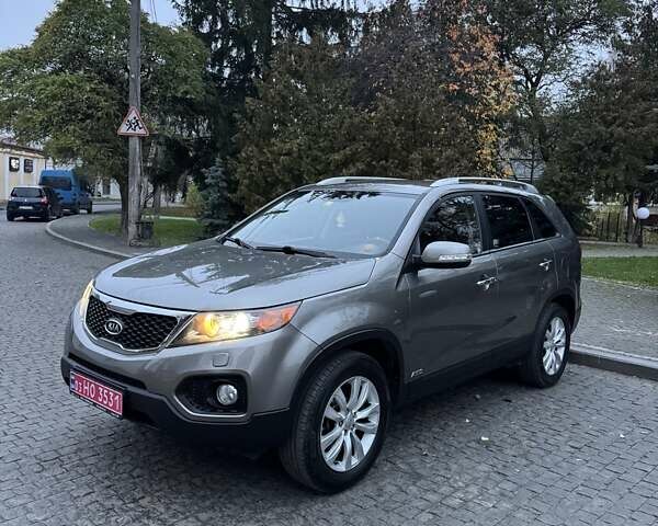 Серый Киа Соренто, объемом двигателя 2.2 л и пробегом 217 тыс. км за 15200 $, фото 1 на Automoto.ua