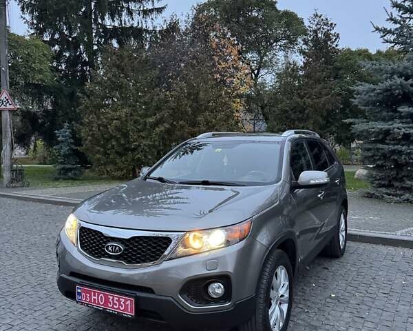 Серый Киа Соренто, объемом двигателя 2.2 л и пробегом 217 тыс. км за 15200 $, фото 3 на Automoto.ua