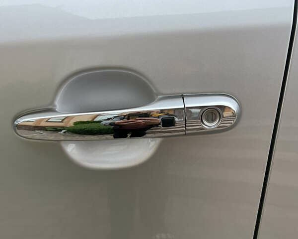 Серый Киа Соренто, объемом двигателя 2.2 л и пробегом 188 тыс. км за 14700 $, фото 9 на Automoto.ua