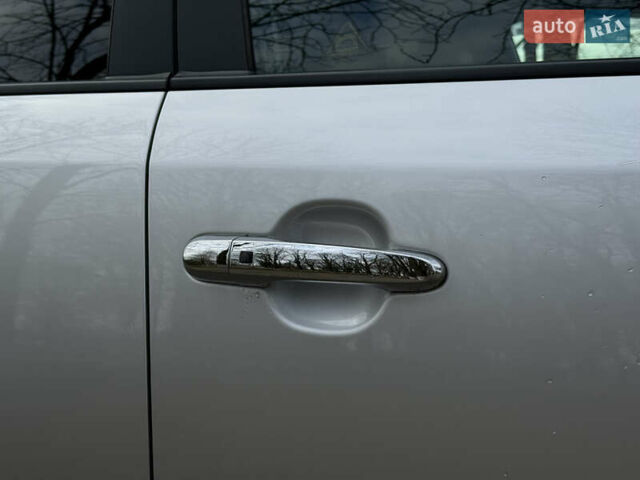 Сірий Кіа Соренто, об'ємом двигуна 2.2 л та пробігом 194 тис. км за 14000 $, фото 16 на Automoto.ua