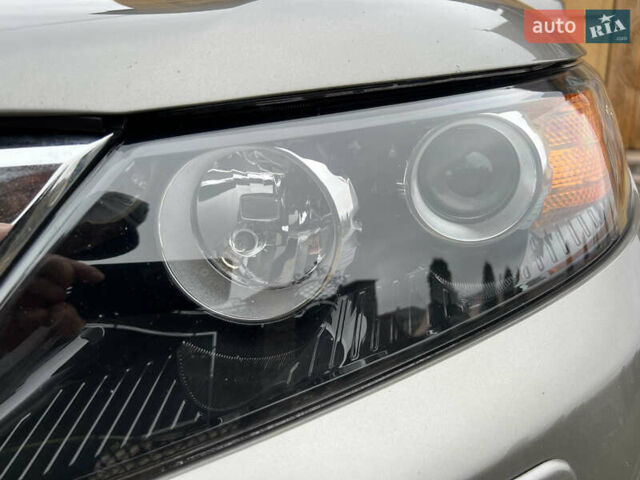 Сірий Кіа Соренто, об'ємом двигуна 2.2 л та пробігом 210 тис. км за 13800 $, фото 15 на Automoto.ua