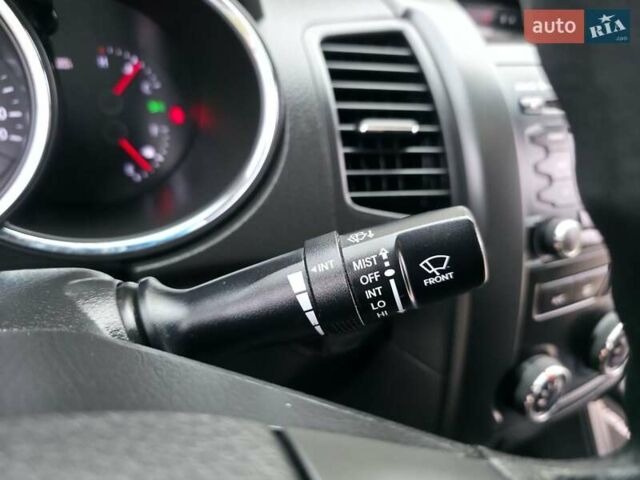 Сірий Кіа Соренто, об'ємом двигуна 2.4 л та пробігом 233 тис. км за 9999 $, фото 77 на Automoto.ua