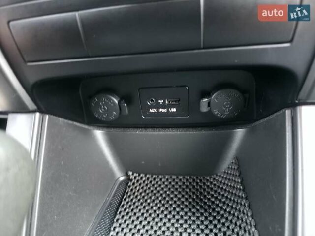 Сірий Кіа Соренто, об'ємом двигуна 2.4 л та пробігом 233 тис. км за 9999 $, фото 81 на Automoto.ua