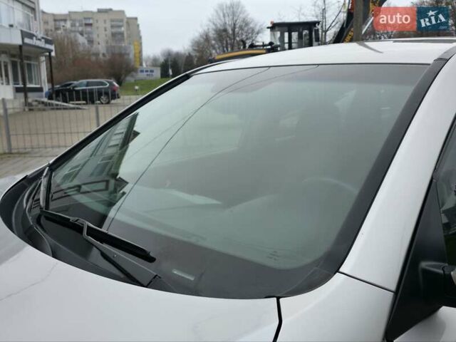 Сірий Кіа Соренто, об'ємом двигуна 2.4 л та пробігом 233 тис. км за 9999 $, фото 9 на Automoto.ua