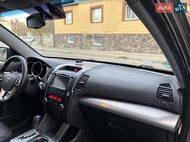 Сірий Кіа Соренто, об'ємом двигуна 2.2 л та пробігом 199 тис. км за 13600 $, фото 21 на Automoto.ua