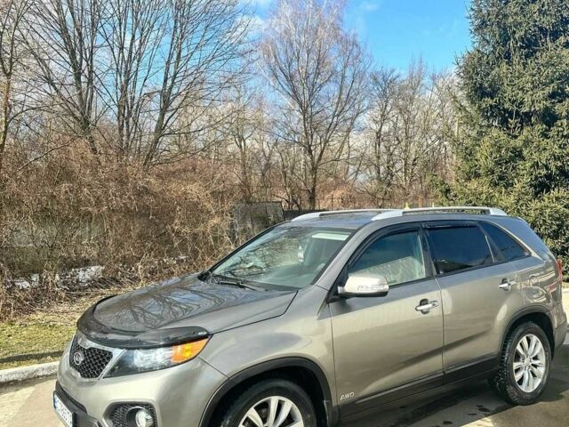 Сірий Кіа Соренто, об'ємом двигуна 2.2 л та пробігом 235 тис. км за 11000 $, фото 1 на Automoto.ua