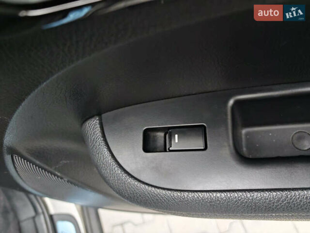 Серый Киа Соренто, объемом двигателя 2.2 л и пробегом 145 тыс. км за 15500 $, фото 66 на Automoto.ua