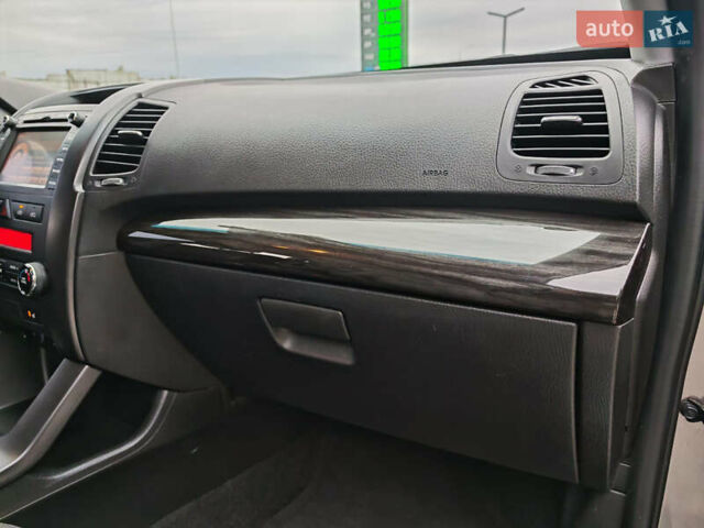 Серый Киа Соренто, объемом двигателя 2.2 л и пробегом 145 тыс. км за 15500 $, фото 27 на Automoto.ua